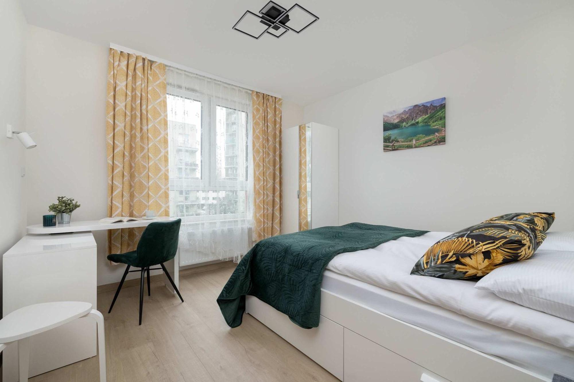 Cozy Laszkiewicza With Parking By Renters Apartment *