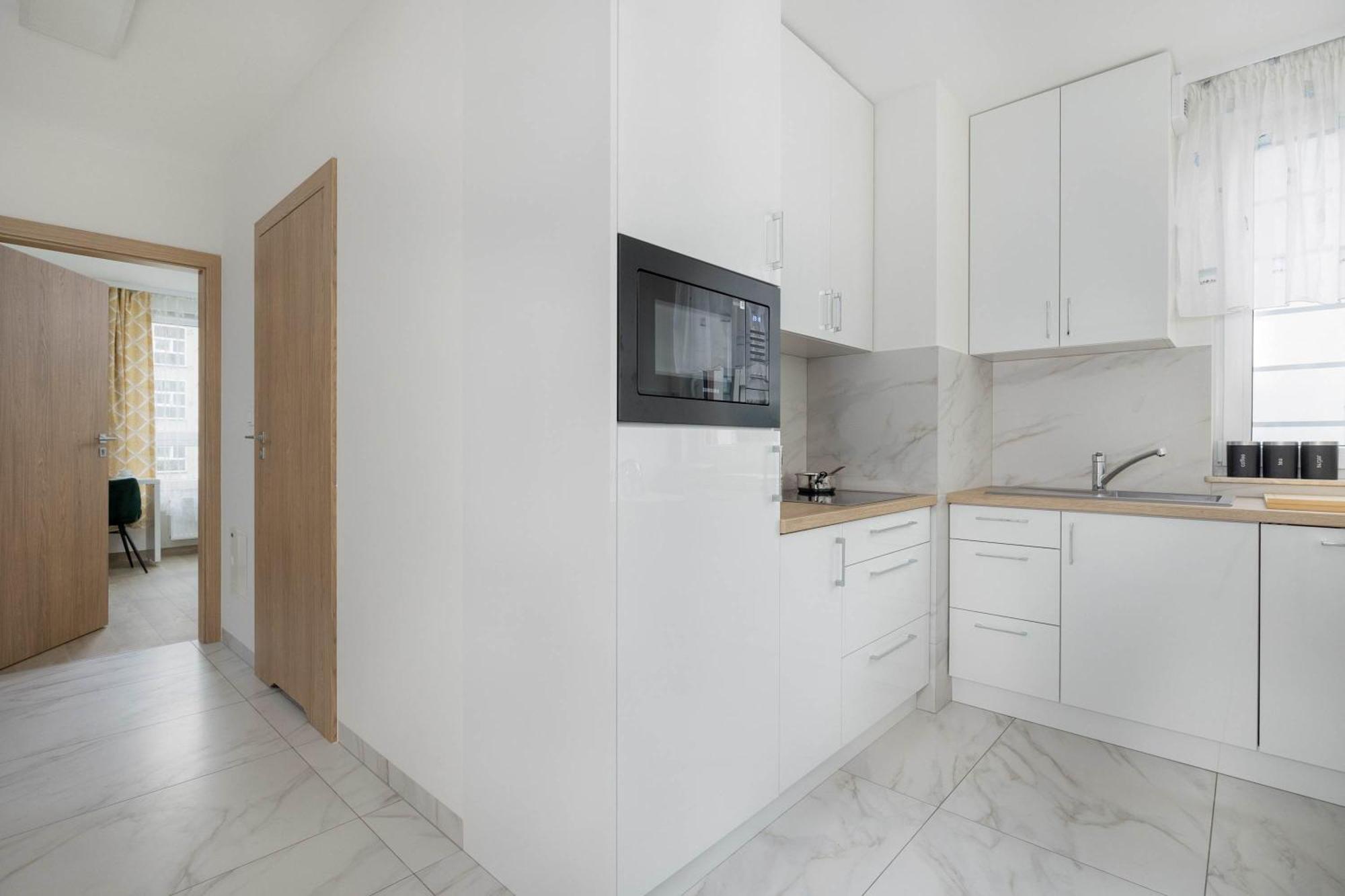 Cozy Laszkiewicza With Parking By Renters Apartment *